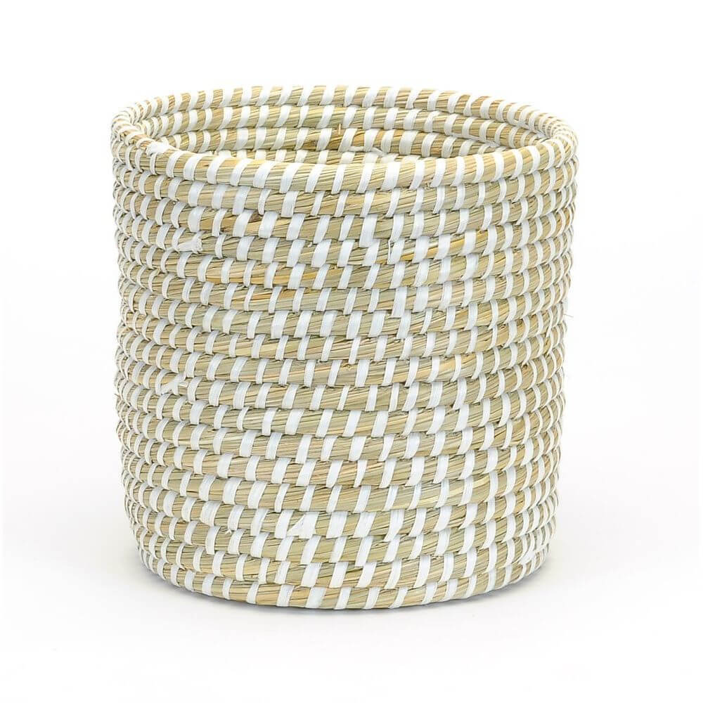 Panier tressé avec doublure (442)